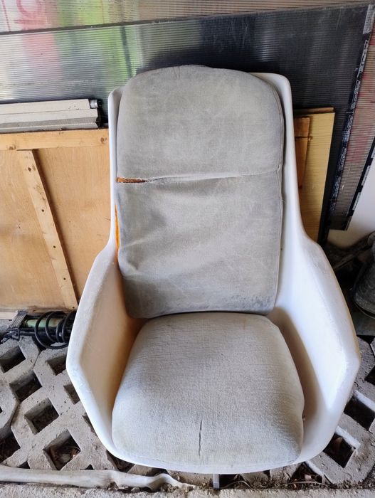 Продавам 4бр столове