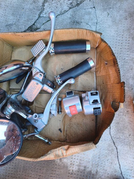 Set comenzi ghidon moto – manete frână + ambreiaj + comenzi + oglinzi + cabluri