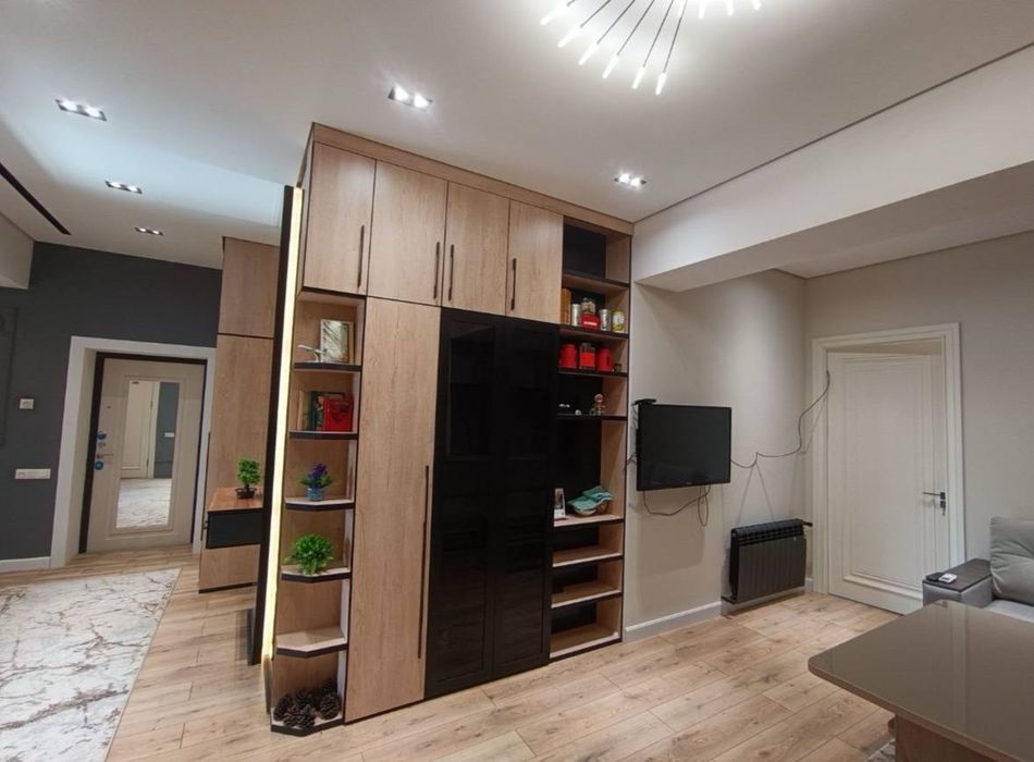 Продается срочно 2/3/5 на Чиланзаре 18, ор-р Парламент