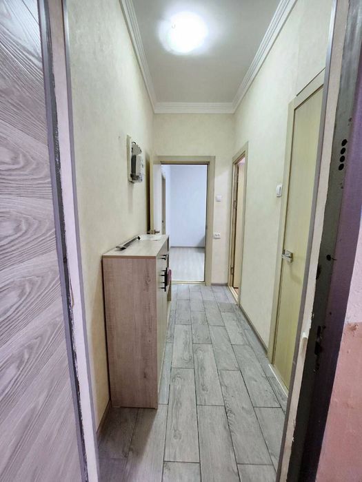 ® ПРОДАЕТСЯ ‼️[48м²] Чиланзар 8 средний ремонт балкон 1,5х3  2/2/4.