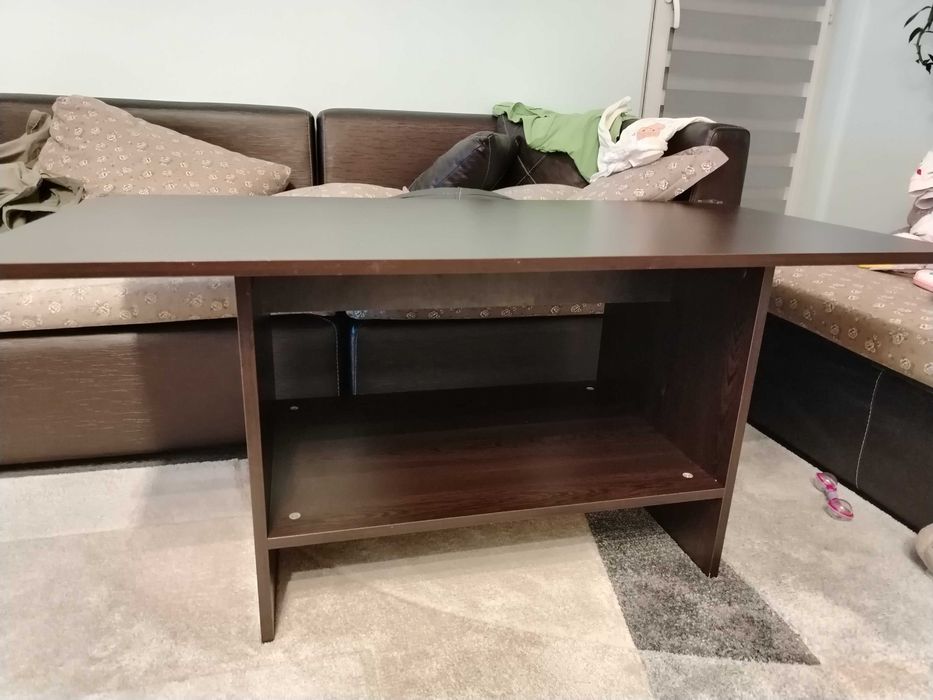 Холна маса само лично предаване