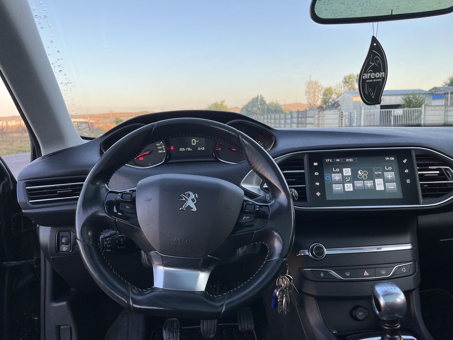 Peugeot 308 1.6 BlueHDi – Euro 6 – Panoramic