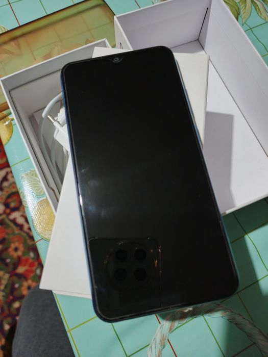 Vivo Y1s смартфон