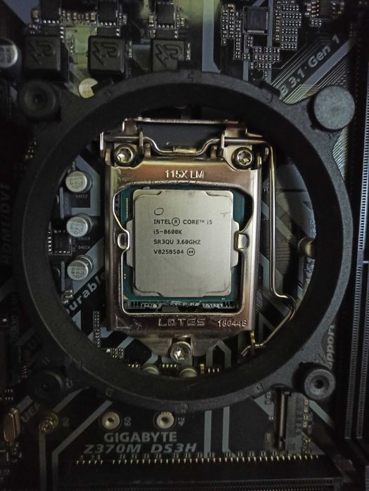 Core i5 8600k + материнка gigabyte z370