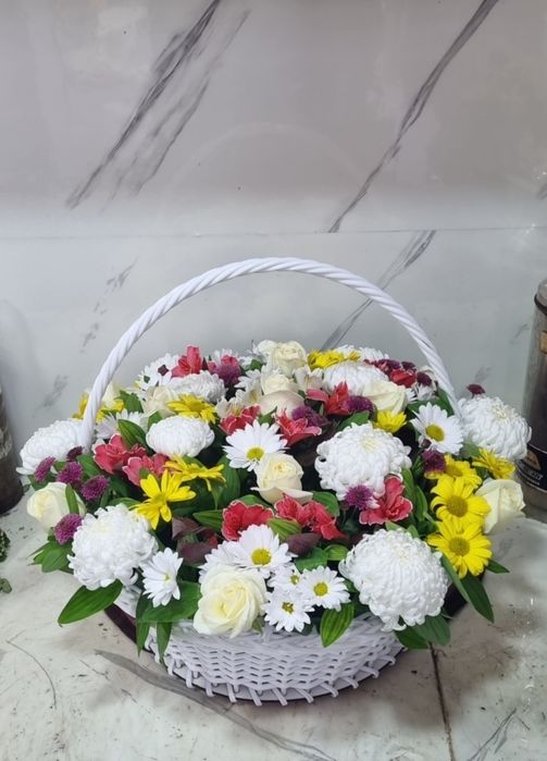 Gullar arzon narxlarda