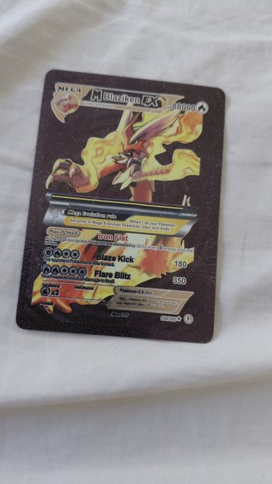 Carti pokemon un cartonaș 25lei