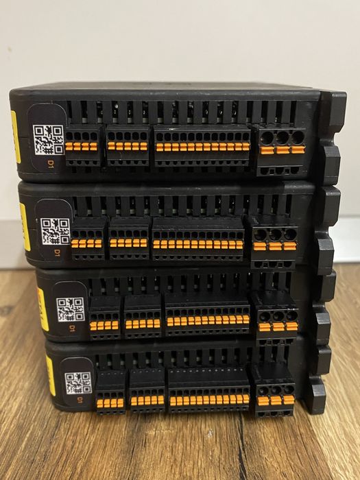 Igus D1 - controller motor (driver inteligent) pentru automatizari