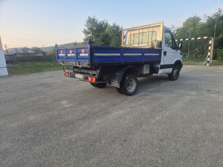 De vânzare iveco basculabil