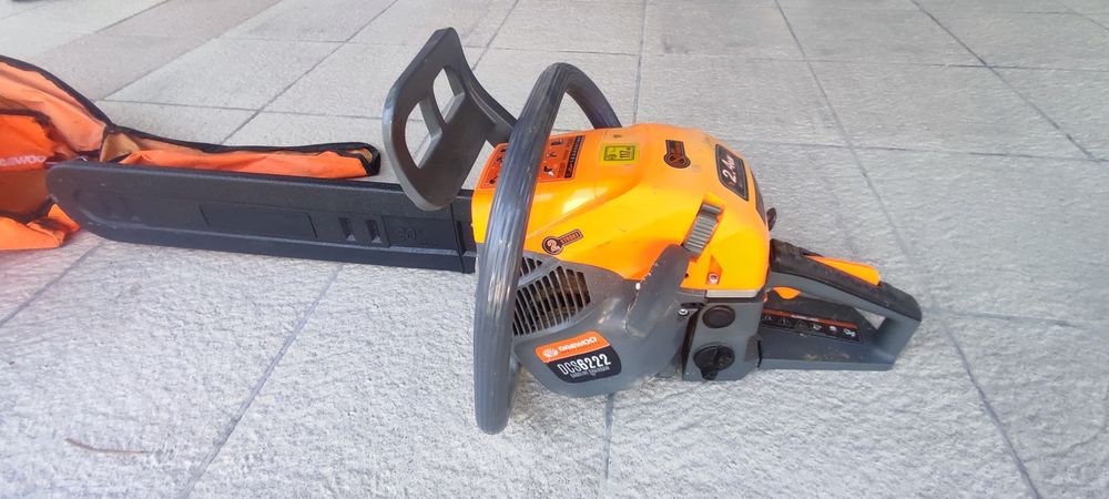 Бензинов моторен трион DAEWOO 61.5CC 56CM