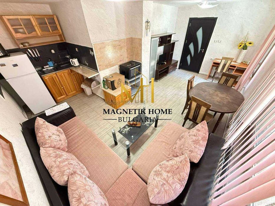 Страхотен партерен етаж от къща с 2 спални и 2 бани в ж.к. Сарафово