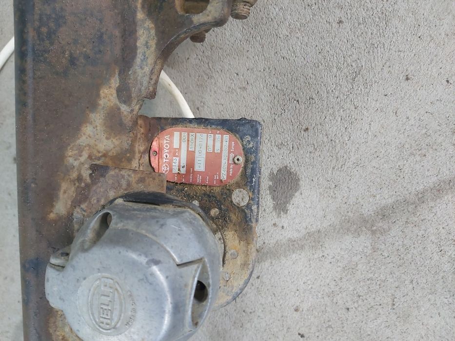 Оригинален теглич Тойота Рав 4 -1999 г