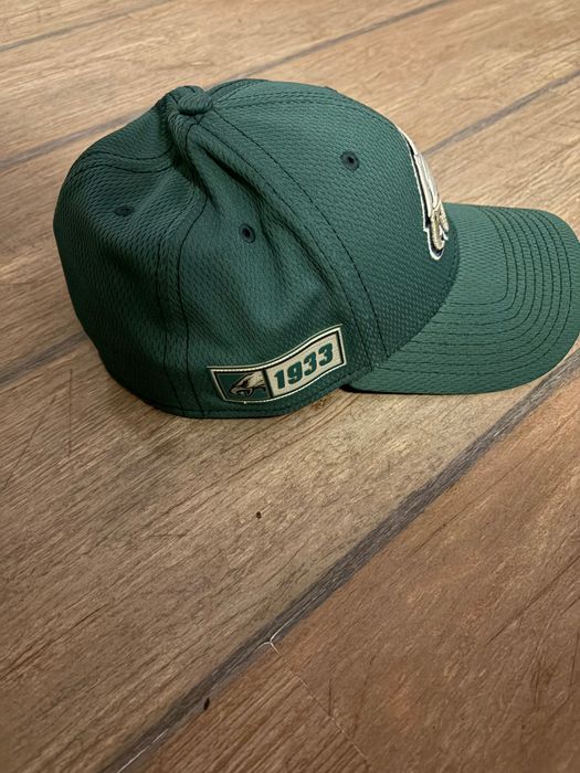 Шапка на Philadelphia Eagles
