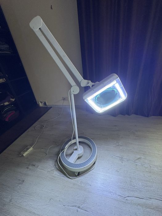 Lampa Profesionala  Led cu Lupa  Încorporata