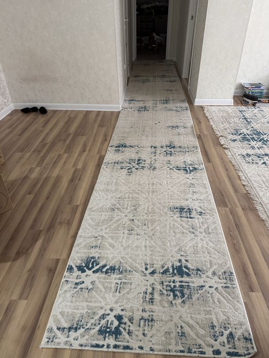 Прдам ковры в хорошем состояний