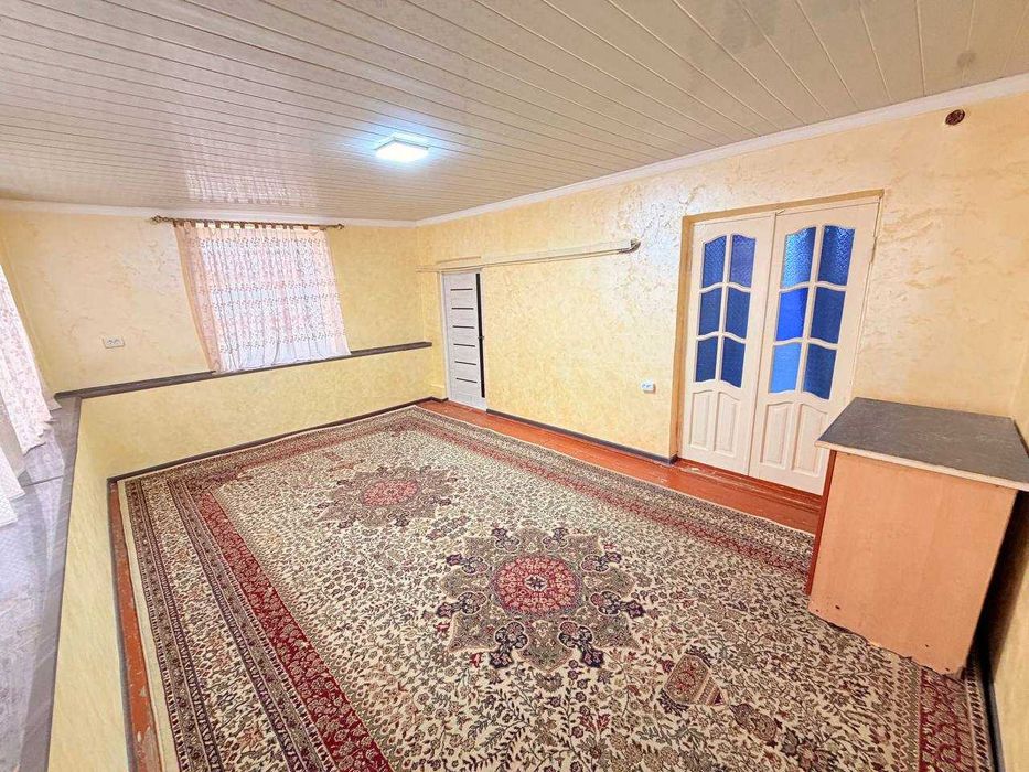 Продаётся 2х передел в 3х комн квартира на 1 этаже Горгаз Кафе Бахор