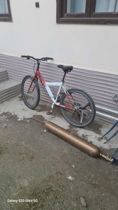 Veloseped sotiladi yuradi yaxshi holatda