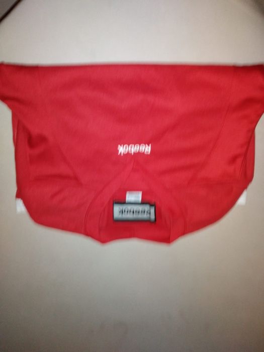 tricou Reebok marime m/L