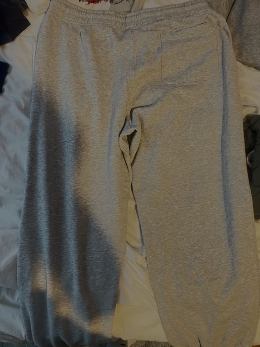 Продавам Relaxed fit панталон от H&M, Л размер