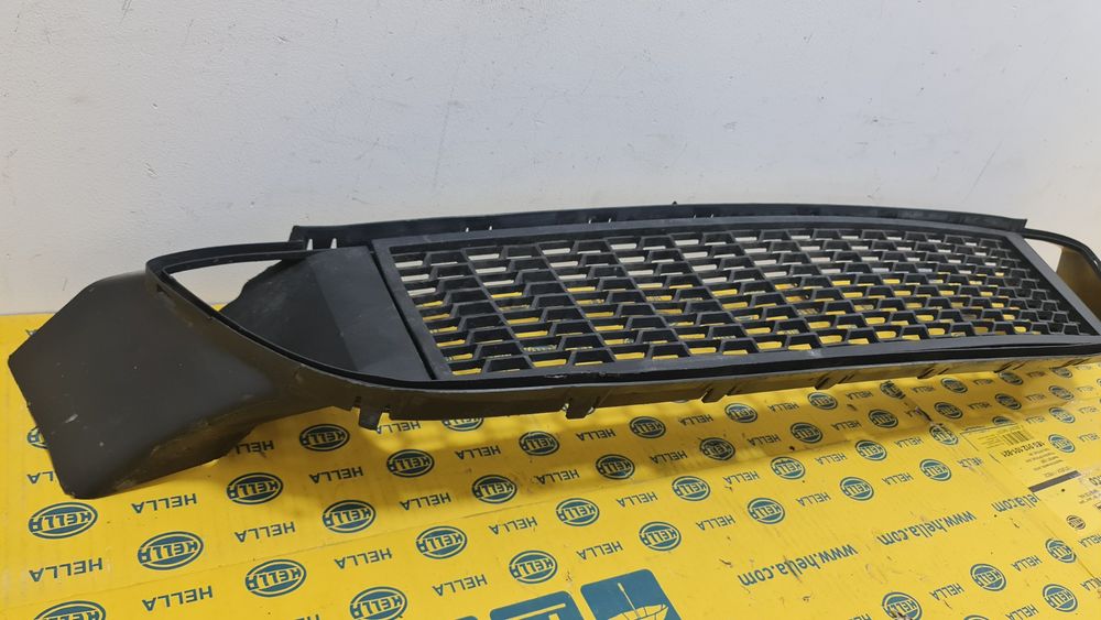 Grila proiector centru bara fata M pachet BMW 5 f10 f11