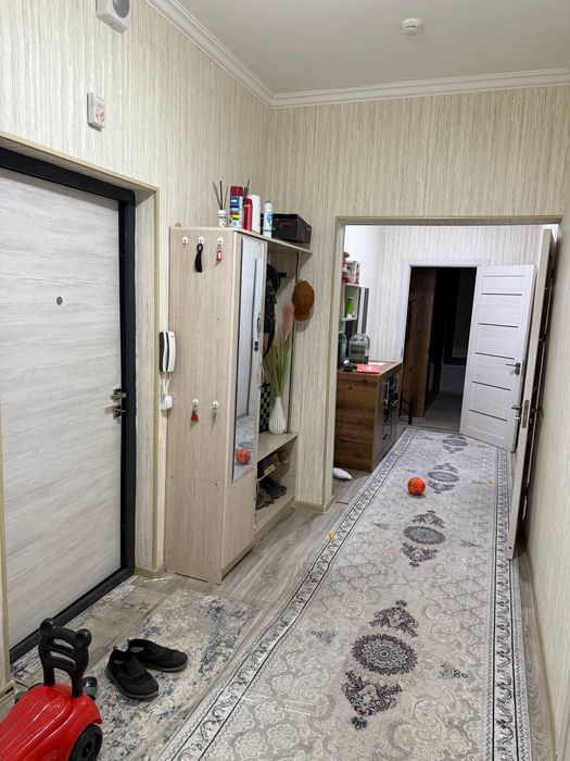 Сотилади 3 хонали янги Дархон.