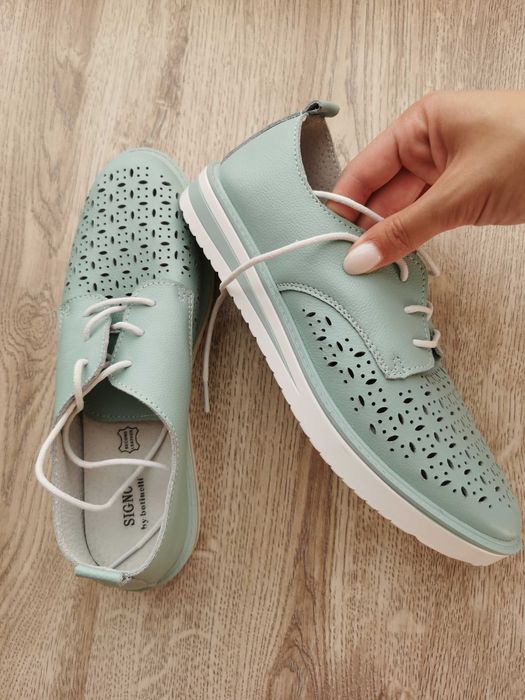 Обувки на дупки, естествена кожа