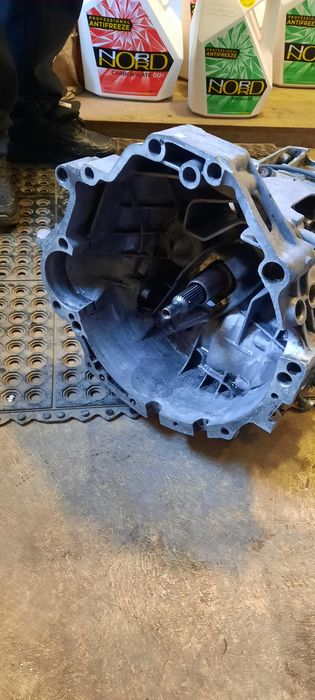 Продам коробку Ауди 100c4 а6