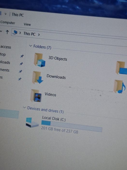 Laptop Acer cu i5 gen8 ssd si 8 g ddr4