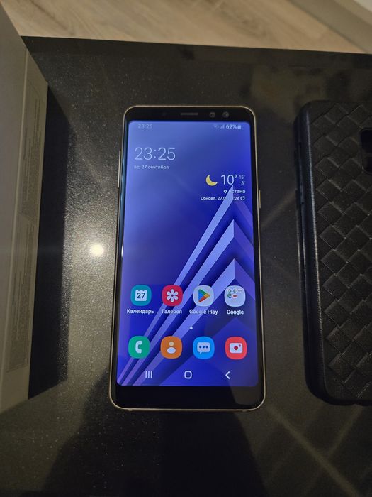 Продам Samsung Galaxy A8 в идеале