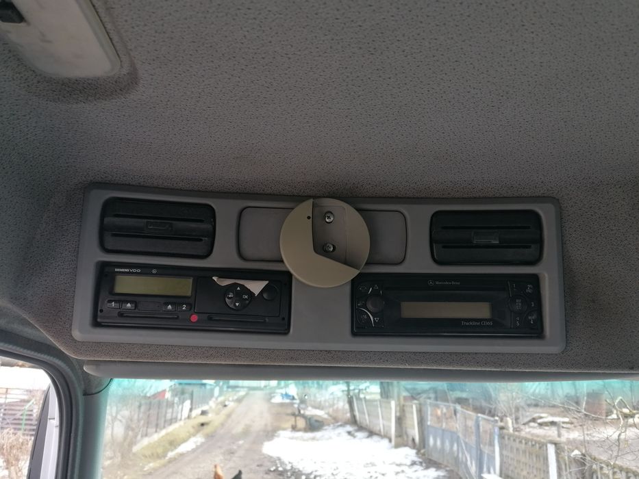 Vând Mercedes atego