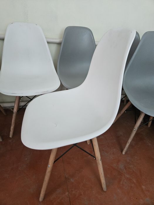 Столы и стулья, столы