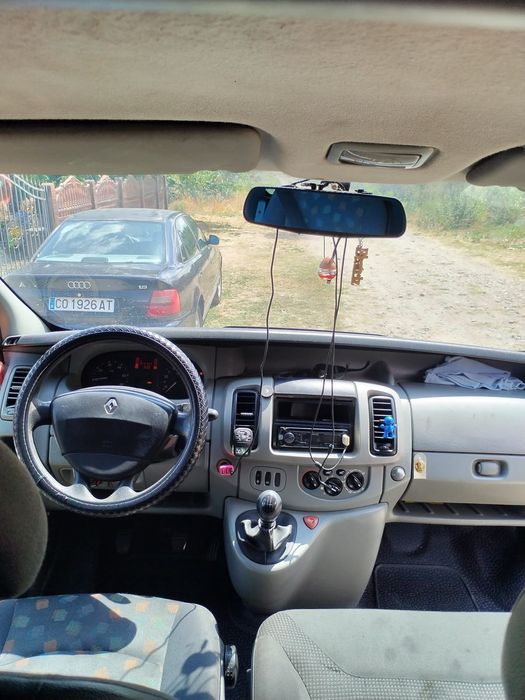 Se vinde renou trafic  baza lunga