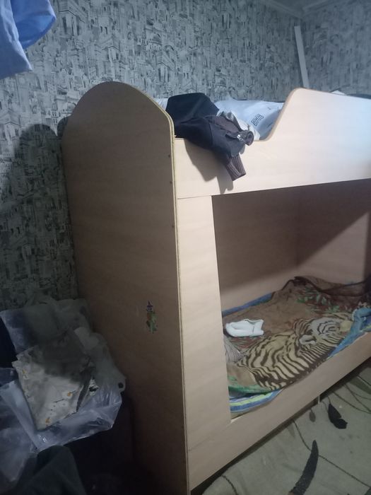 Продаю кровать 2ух яростная