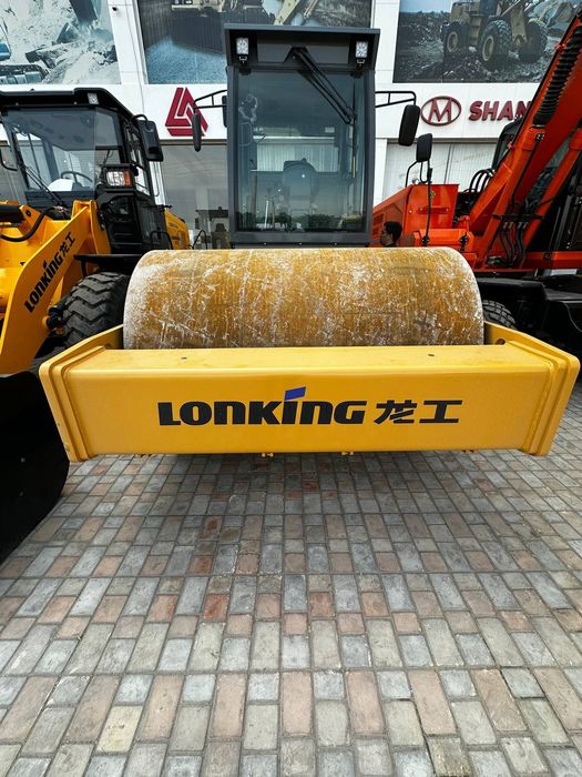 Katok. Lonking CDM516B каток