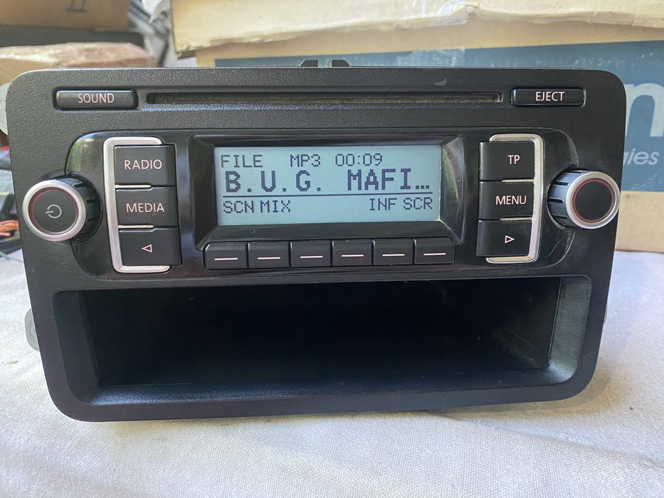 Radio CD,Mp3,AUX,Bluetouth RCD 210 Volkswagen