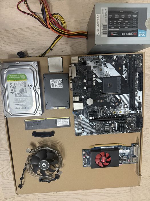 Продам материнку ASRock A320M-DVS