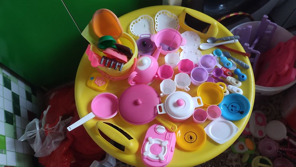 Игрушечная посуда