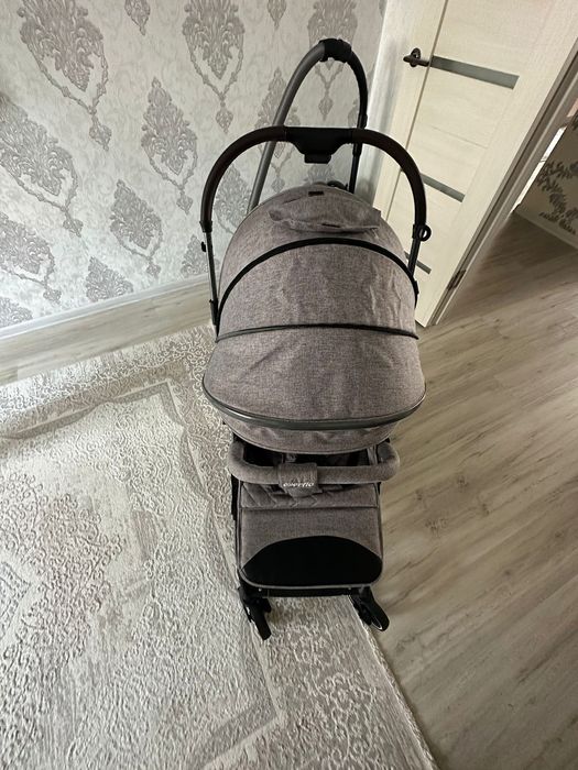 Детская коляска прогулочная