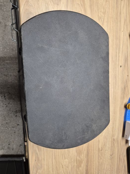 Cric și cheie roți compatibil cu VW Polo din 2001