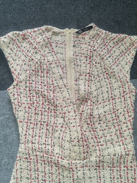 Летни топове и рокля