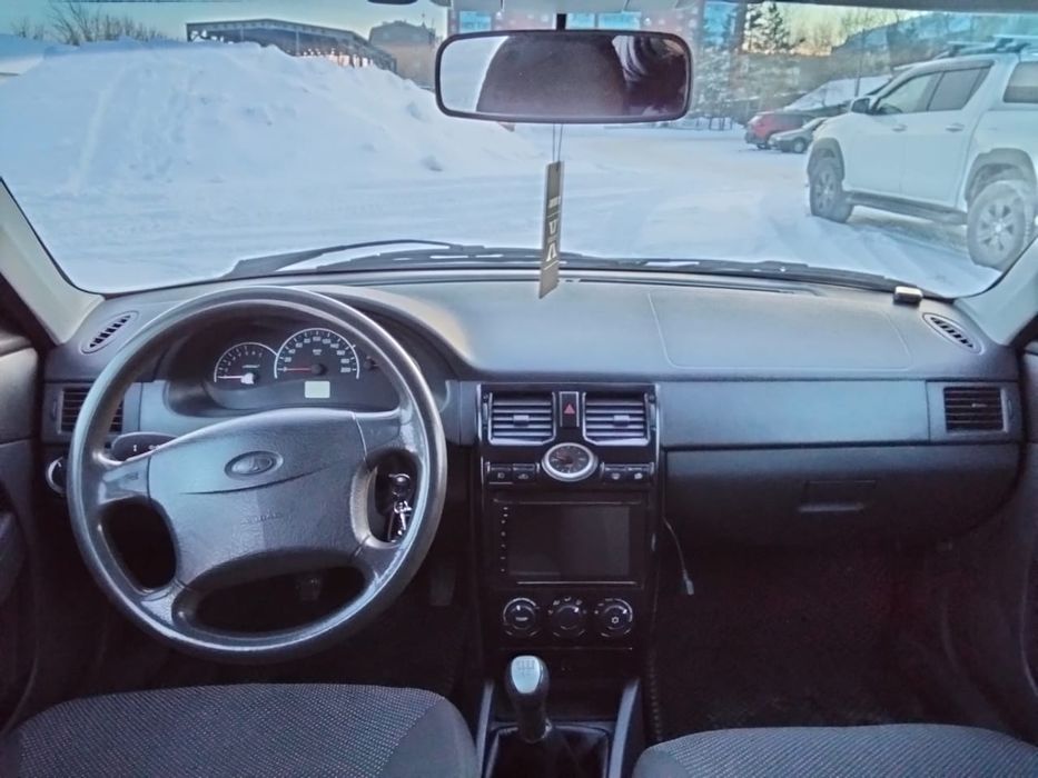 Продам Приору в отличном состояний