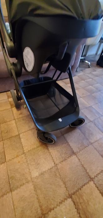 Коляска  3 в 1  .