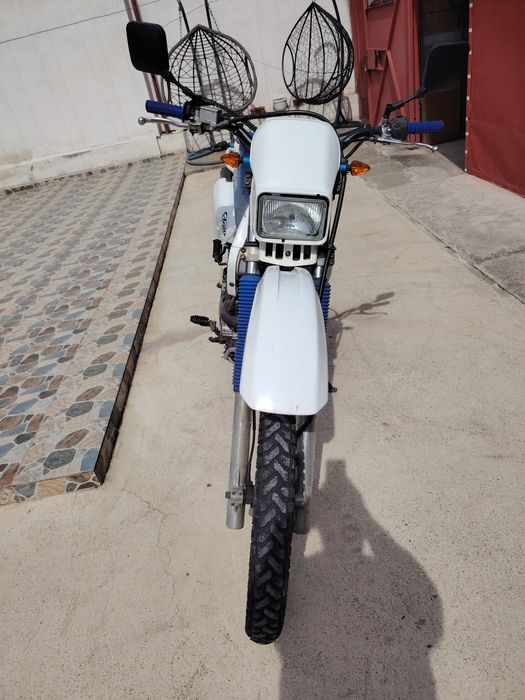 Motor Suzuki DR 350