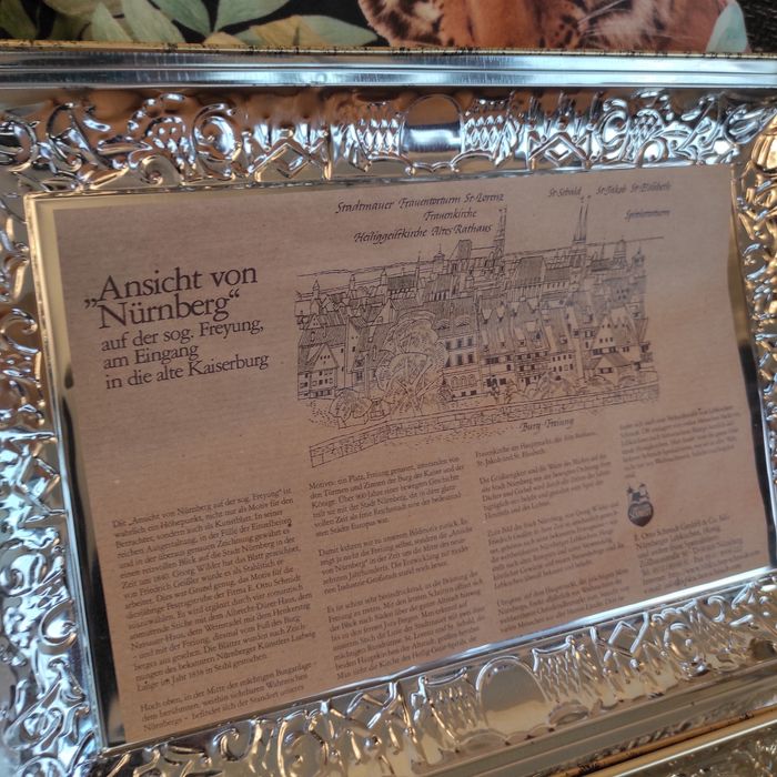 Кутия Афтентична стара за истински ценители. Не е реплика.