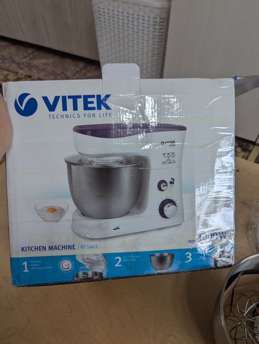 Кухонная комбайн Vitek 1443