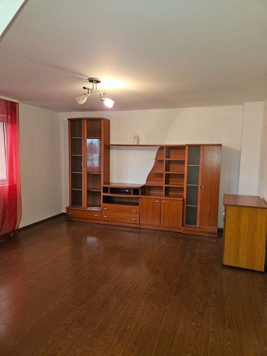 Vând casă în Ploiestiori