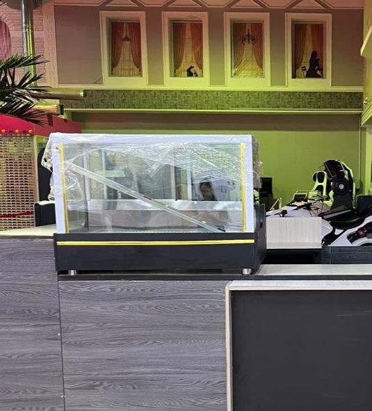 Витринный холодильник