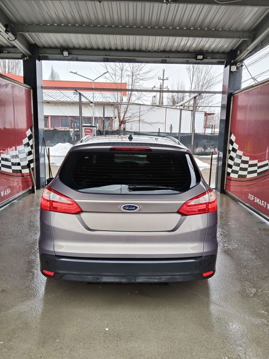 Vând Ford focus mk3