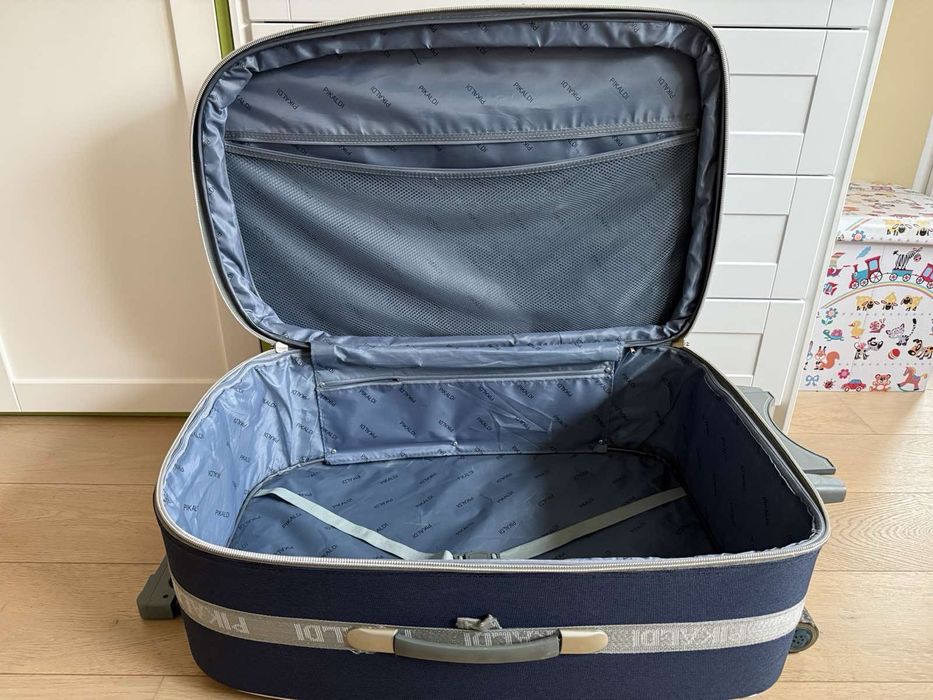 Голям куфар запазен