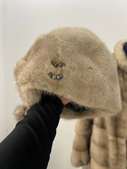 Скидка.Натуральная норковая шуба по отличной цене С шапкой