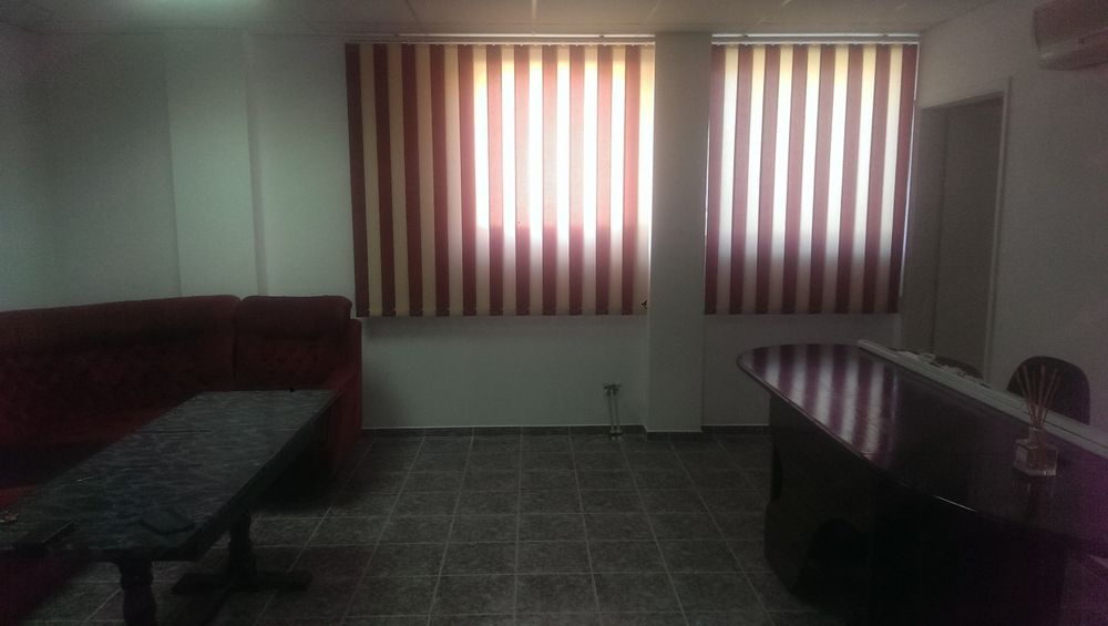 Дава се под наем Офис в Стара Загора, Център - 88 кв.м за 255 € - Снимка #4